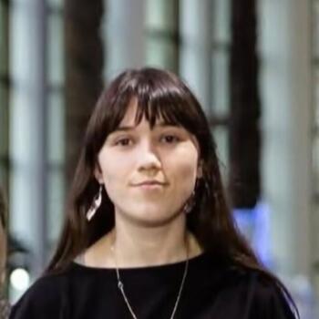 Babysitter em Otava: Ashley