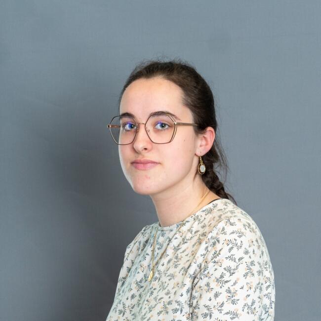 Babysitter in Blois: Ombeline