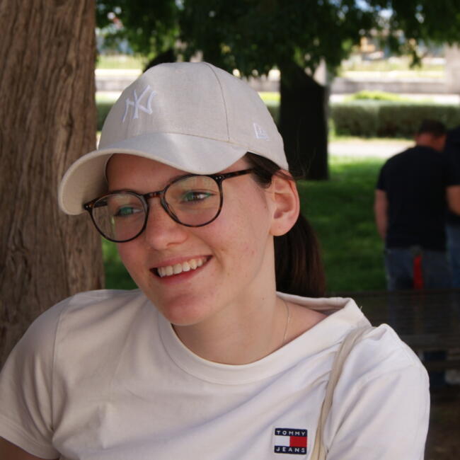 Babysitter in Mont-Saint-Guibert: Lisa