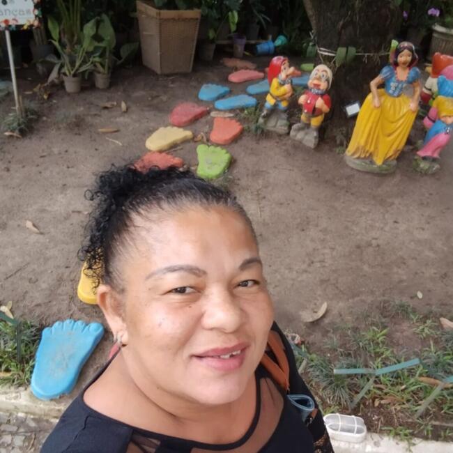 Babysitter in São Pedro da Aldeia: Rosângela
