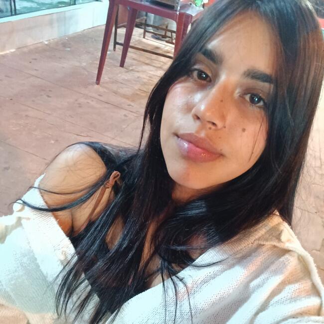 Niñera en Villa Hayes: Luana