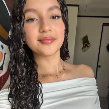 Babysitter in San Rafael (Provincia de Heredia): Alison