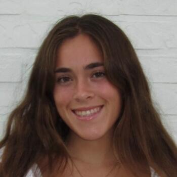 Babysitter in Naperville: Olivia