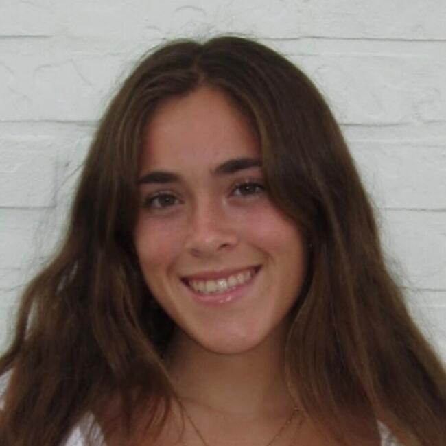 Babysitter in Naperville: Olivia