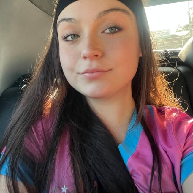 Babysitter in Caxias do Sul: Alinna