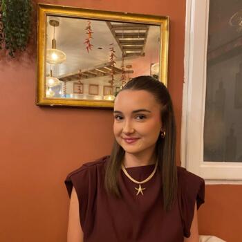 Babysitter in Toulouse: Carla