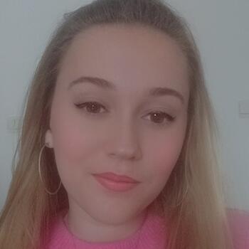 Babysitter Mornant: Maud