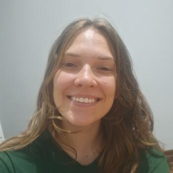 Babysitter in Sorocaba: Julie