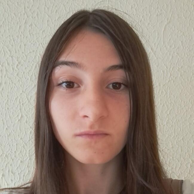 Babysitter in Pau: Manon