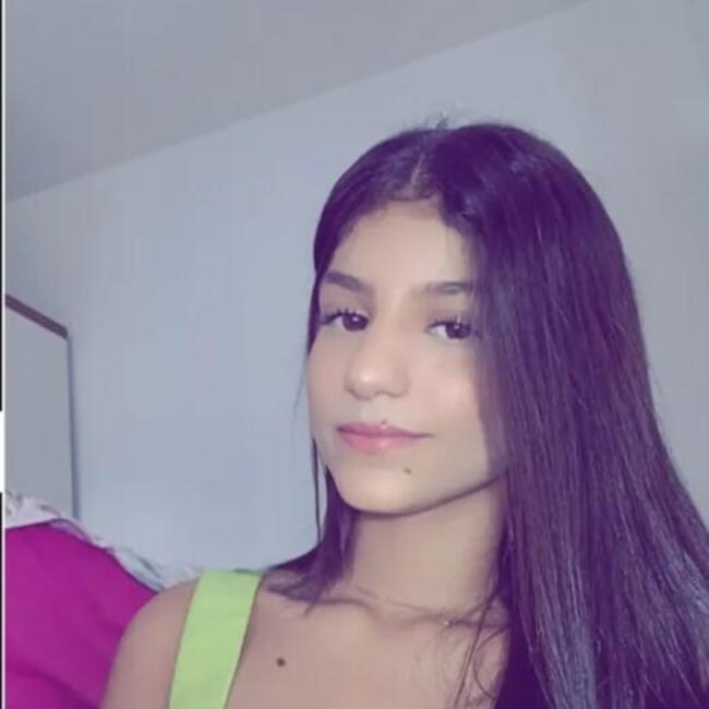 Babysitter in Nova Serrana: Maria luiza