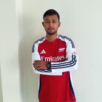 Niñera en Vantaa: Deepak