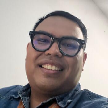 Babysitting job in Jakarta: babysitting job Rahmat