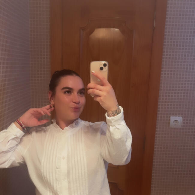 Canguro en Benidorm: Maria camila