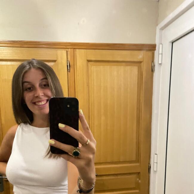 Babysitter in Tournai: Agathe