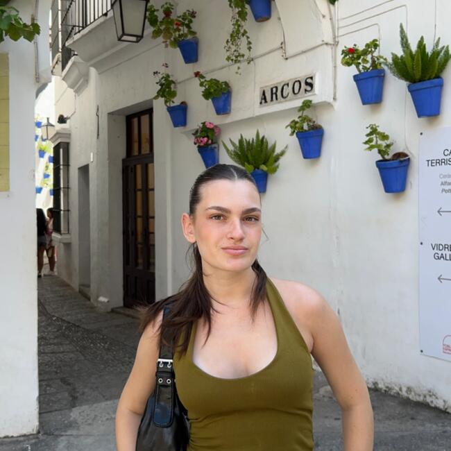 Niñera en Mollet del Vallés: Ivana
