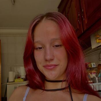 Babysitter em Mirandela: Emiliya
