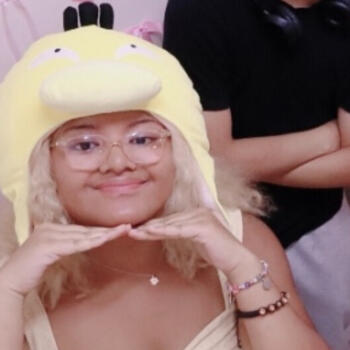 Babysitter in Porirua: Gisselle