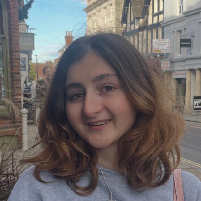 Babysitter in Portsmouth: Grace