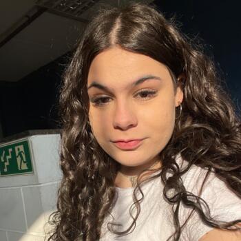 Babysitter Barueri: Leticia