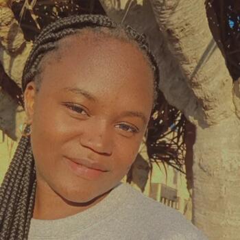 Canguro en Almería: Eliana estafania