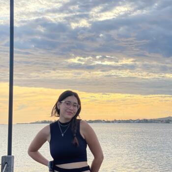 Babá em São Pedro da Aldeia: Laura