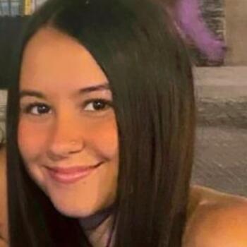 Babysitter in San Fernando: Andrea