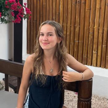 Babysitter em Algés: Madalena