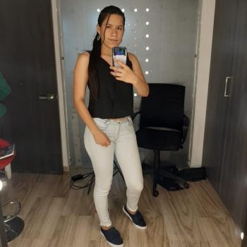 Niñera en Pereira: Valeria