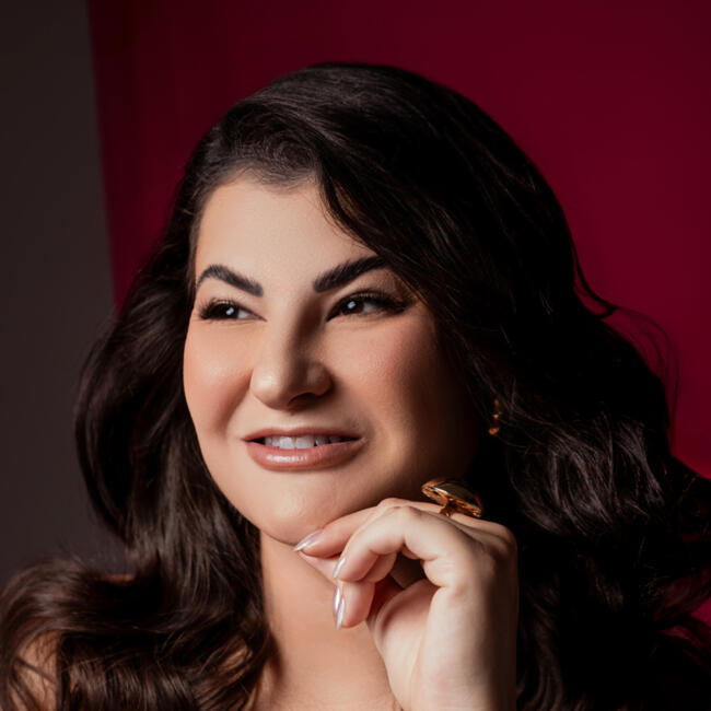 Emprego de babá em Blumenau: Laianny