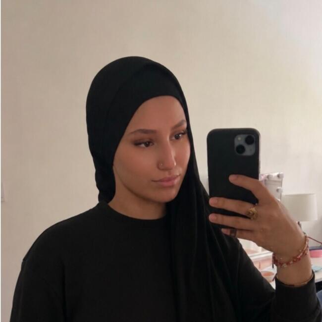 Babysitter in Villeurbanne: Fatima-Zahra