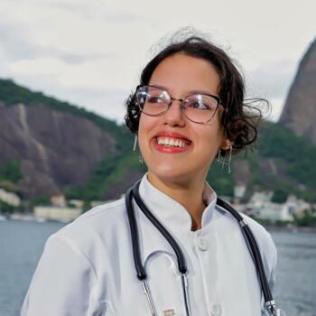 Babysitter in Porto Seguro: Clara