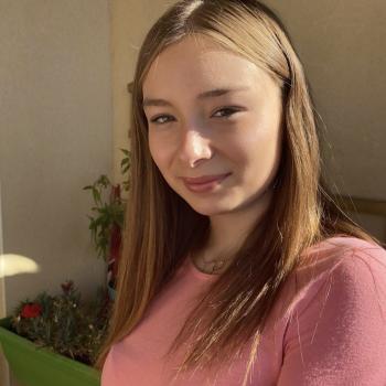 Baby-sitter in Aucamville: Meyline