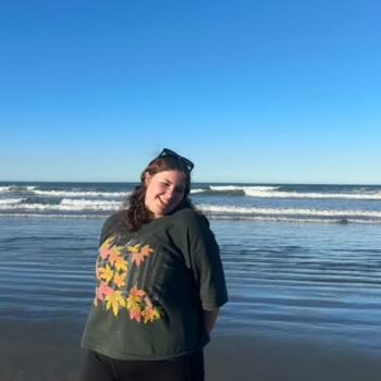 Babysitter in Christchurch: Elizabeth