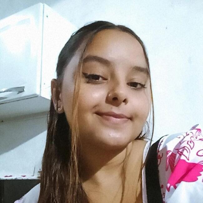 Babysitter in Horizonte: Jamile