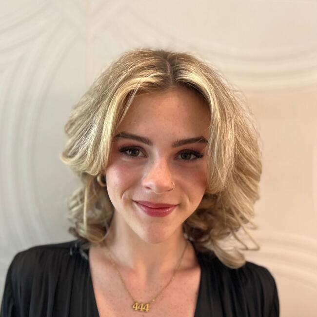 Babysitter in Edmonton: Annabelle