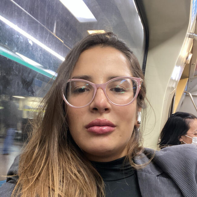 Babysitter in São Paulo: Allessa