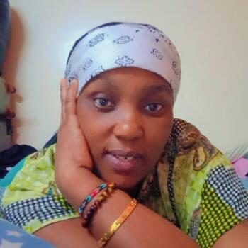 Babysitter in Riyadh: Maria