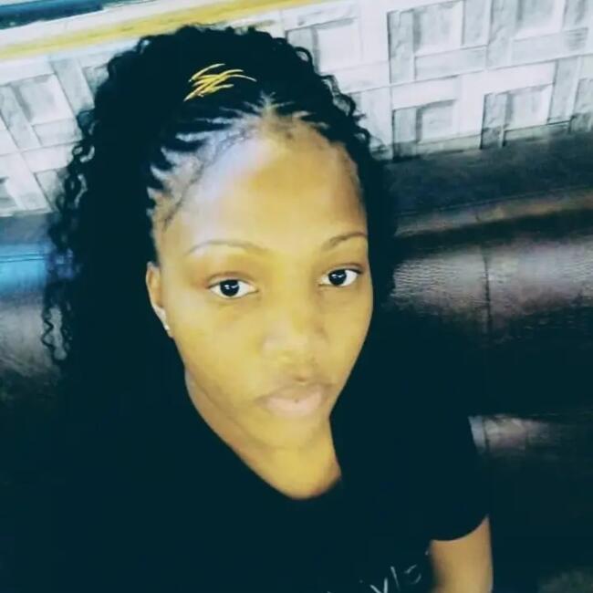 Babysitter in Akasia: Tatenda