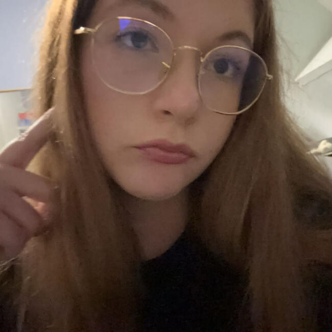 Babysitter in Fleury-les-Aubrais: Maelle