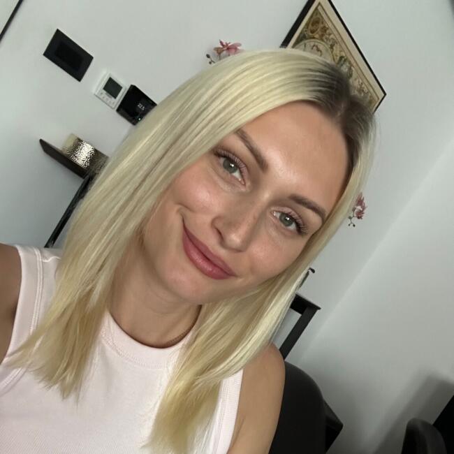 Babysitting job in Belgrade: Tīna