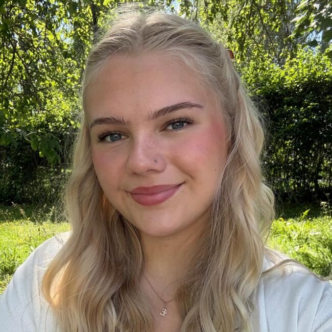 Lastenhoitaja Turku: Ella-Adele