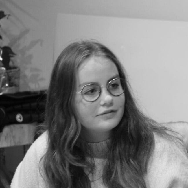 Babysitter in Tourville-la-Campagne: Juliette