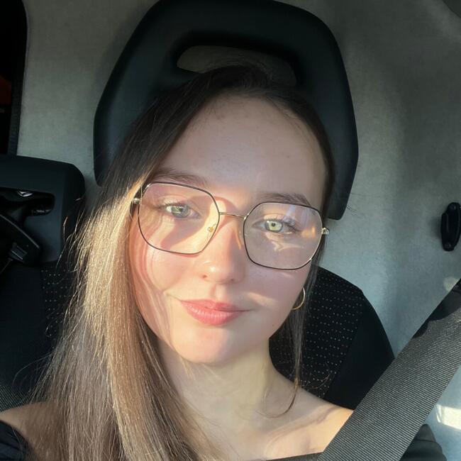 Babysitter in Locoal-Mendon: Janelle