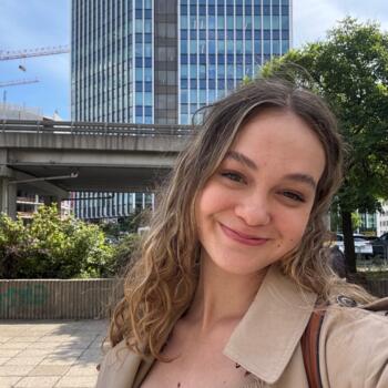 Babysitter Budapest: Judit (Juci)