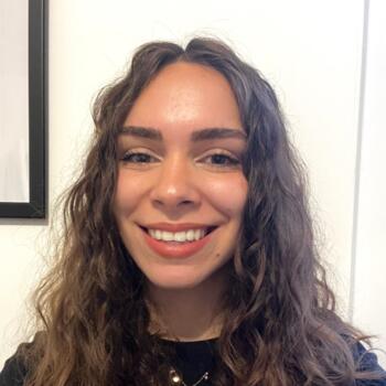 Babysitter in Tourcoing: Solène