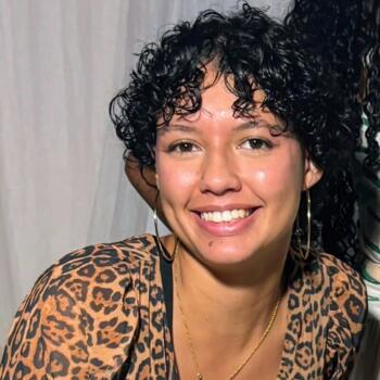 Babysitter Brasília: Cleo Fernanda
