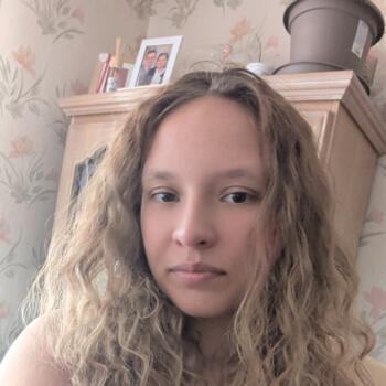 Babysitter in Condé-sur-l'Escaut: Maelys