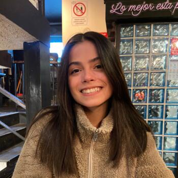 Babysitter in Valparaíso: Genesis Debora