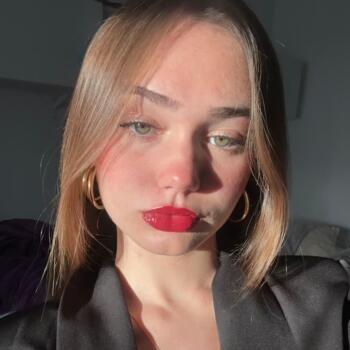 Babysitter in Les Roquetes: Alexandra