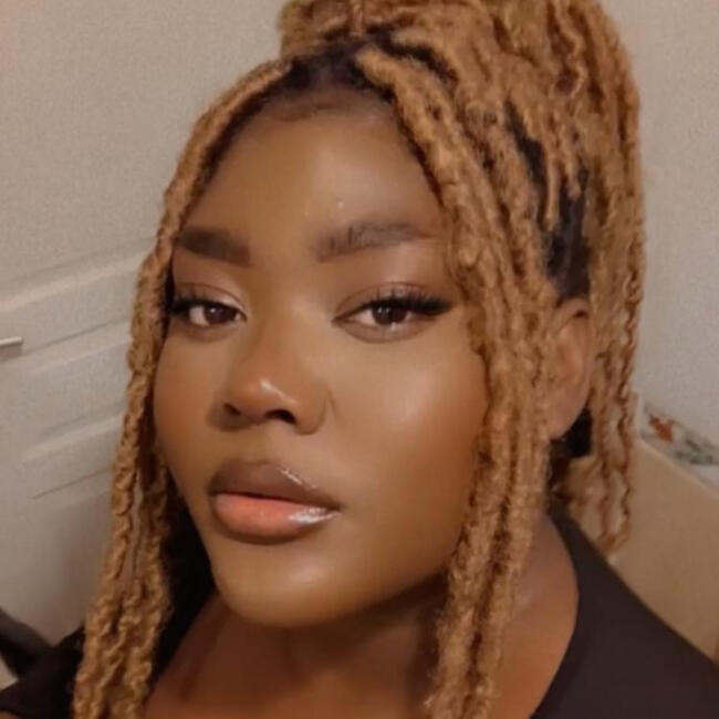 Babysitter in Floirac: Osnat